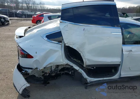 2018 Tesla Model X 100D/75D/P100D from USA, damaged, VIN 5YJXCDE26JF141343